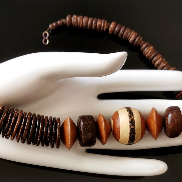 Vintage Boho Chunky Style 80s Coconut and Wooden Beaded Necklace - Picture 3 of 5